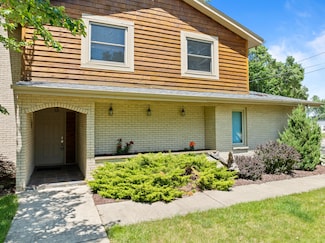 808 Lake Geneva Blvd, Lake Geneva, WI 53147