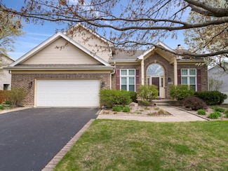 145 Barnes Rd, Elgin, IL 60124