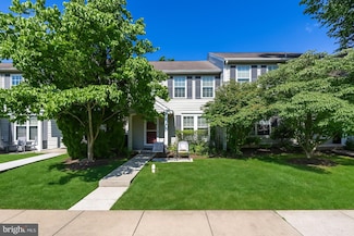91 Village Dr, Schwenksville, PA 19473