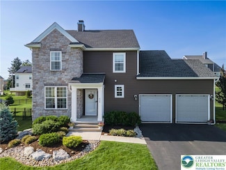 420 Rinaldi Ln, Easton, PA 18040