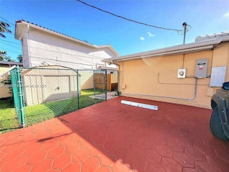 215 S 12th Ave Unit Back, Hollywood, FL 33019