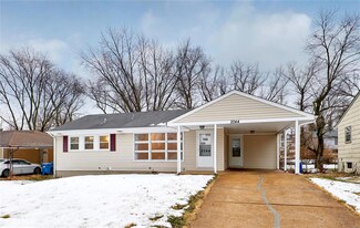 2044 Mcmenamy Dr, Saint Louis, MO 63136