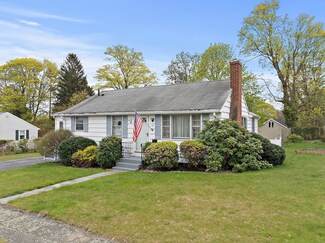 17 Orchard St, Braintree, MA 02184