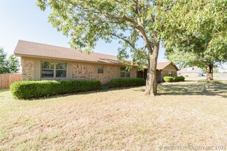 1001 E 12th St, Cushing, OK 74023