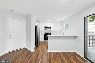 1504 Summerchase Ct Unit D, Reston, VA 20194