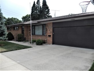 1115 Sumner Ave SW, Humboldt, IA 50548