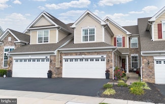 332 Joshua Tree Dr, Collegeville, PA 19426