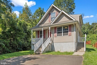 912 Parker St, Langhorne, PA 19047