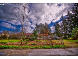 110 S 16th Ave, Cornelius, OR 97113