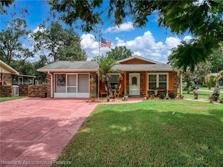 7701 Valencia Rd, Sebring, FL 33876