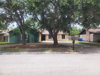 221 San Saba Dr, Portland, TX 78374