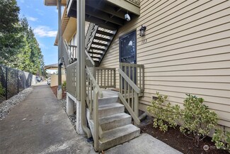 310 S 11th St Unit 103, Mount Vernon, WA 98274