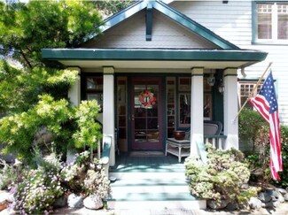 113 11th St, Pacific Grove, CA 93950