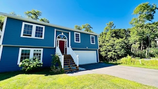 40 Ellis Ct, Bangor, ME 04401