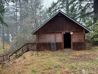 3780 S Mission Rd W, Bremerton, WA 98312