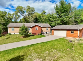 E9351 Dellwood Rd, Reedsburg, WI 53959