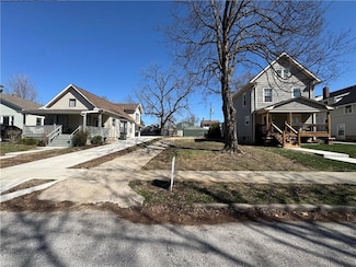 4409 Genessee St, Kansas City, MO 64111
