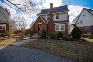 15 Dutton Cir, Medford, MA 02155