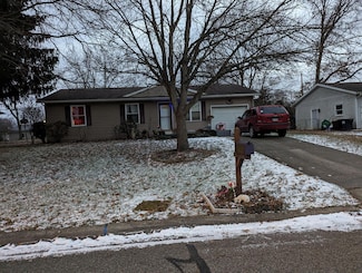 106 Kelly Ct, Hebron, OH 43025