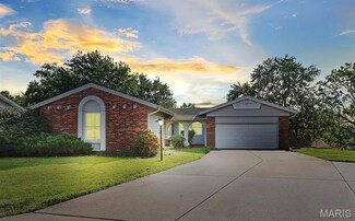 11875 Old Halls Ferry Rd, Florissant, MO 63033