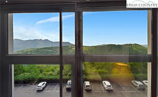 303 Sugar Top Dr Unit 2-2220, Sugar Mountain, NC 28604