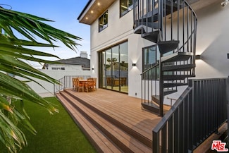 5642 N Tilden, Sherman Oaks, CA 91401