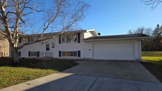 1607 10th Place SW, Austin, MN 55912