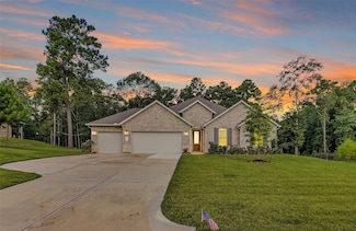 118 Jim Hall Ln, New Waverly, TX 77358