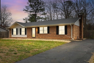 77 Greenway Rd, Stuarts Draft, VA 24477