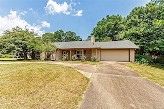 2626 S Cobb Loop Rd, Millbrook, AL 36054