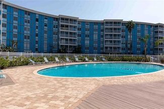 3315 58th Ave S Unit 520, Saint Petersburg, FL 33712