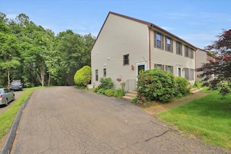 170 Summer St Unit 170, Portland, CT 06480