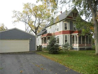 141 W Main St, Portage, OH 43451