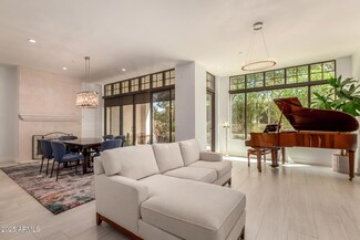 8 Biltmore Estates Dr Unit 117, Phoenix, AZ 85016