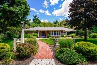 5 Old Plate Rd, West Wareham, MA 02576