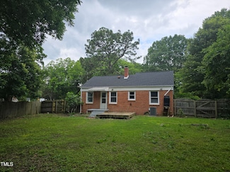 704 N King Charles Rd, Raleigh, NC 27610