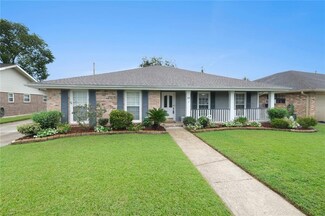 19 Edgewood Dr, Destrehan, LA 70047