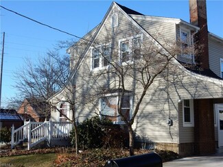 12 Hawthorne St NE, Navarre, OH 44662
