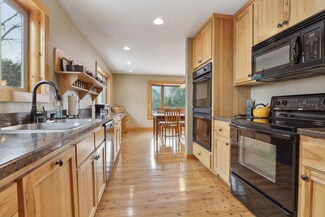 3301 Viking Blvd NE, Wyoming, MN 55092