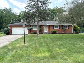 3281 Darracq Cir, Columbus, OH 43223