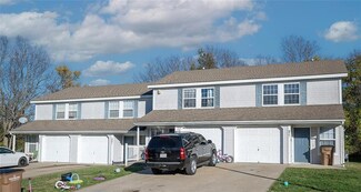 217 N Crest Dr, Raymore, MO 64083