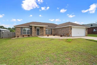 33940 Zuzu Ln, Lillian, AL 36549