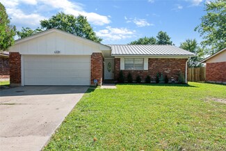 1104 S Virginia St, Muskogee, OK 74403