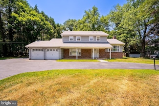 158 Hightstown Rd, Princeton Junction, NJ 08550