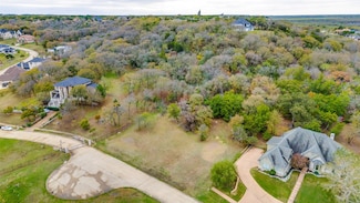 2466 Creekwood Dr, Cedar Hill, TX 75104