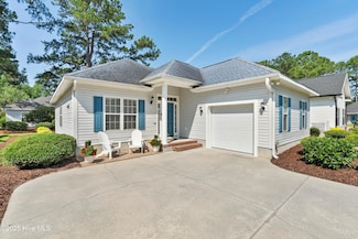 8879 Nottoway Ave NW, Calabash, NC 28467