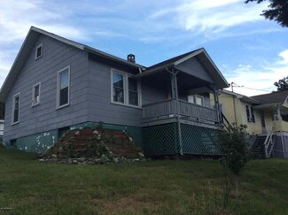 618 Sun Ln, Narrows, VA 24124