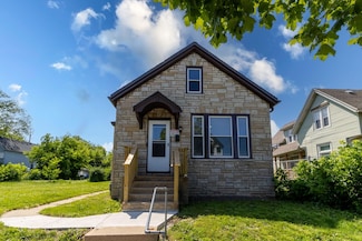 1931 N 20th St, Milwaukee, WI 53205