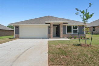 4624 Lincoln Landing, Harrah, OK 73045