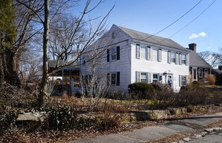 7 Summer St, Kingston, MA 02364
